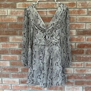 Express Cutout Long Sleeve A Line Dress NEW Women’s Small Gray Snakeskin Print